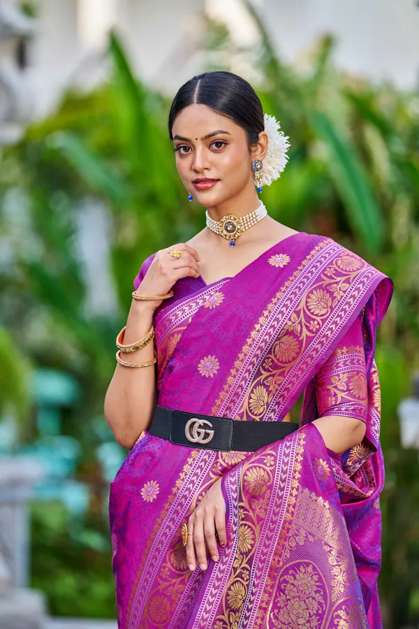 Purple_Silk_Sarees_With_Blouse_Piece_For_Women