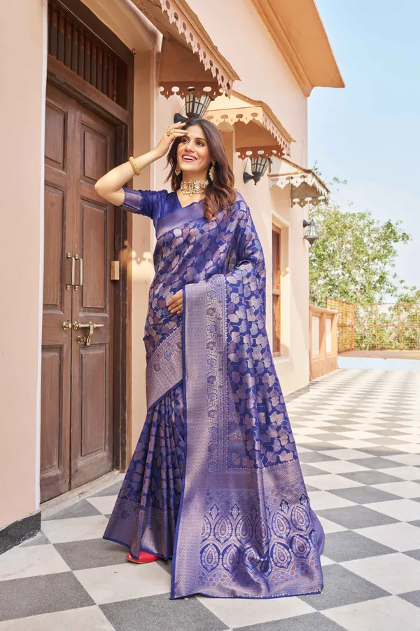 Blue_Silk_Sarees_With_Blouse_Piece_For_Women