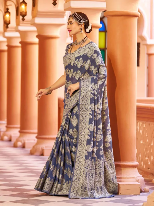 Blue_Cotton_Sarees_With_Blouse_Piece_For_Women