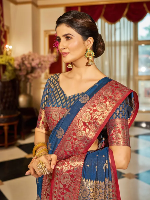 Blue_Cotton_Sarees_With_Blouse_Piece_For_Women
