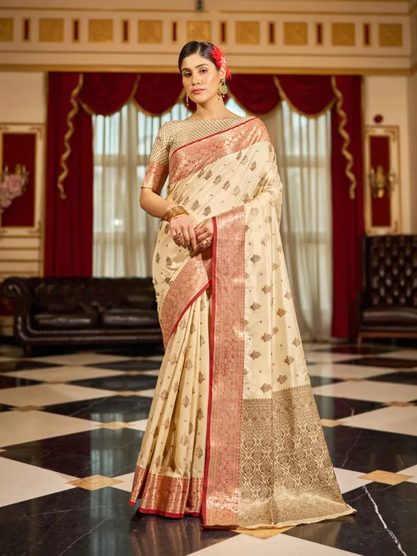 Cream_Cotton_Sarees_With_Blouse_Piece_For_Women