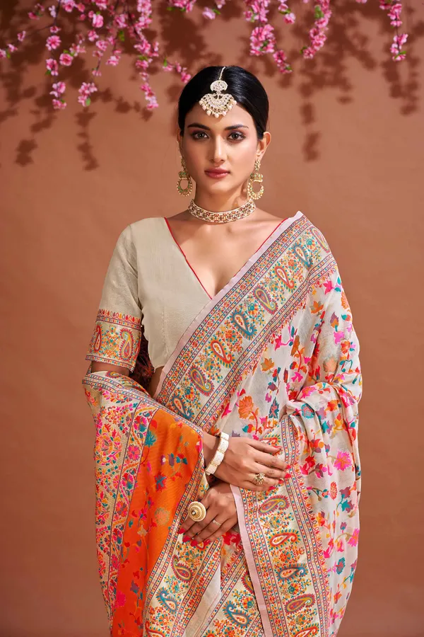 White_Cotton_Sarees_With_Blouse_Piece_For_Women