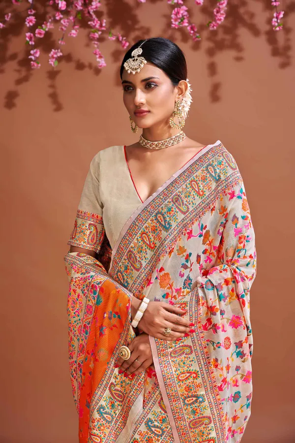 White_Cotton_Sarees_With_Blouse_Piece_For_Women