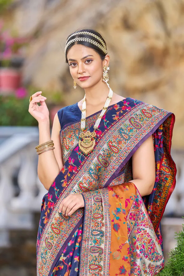 Blue_Cotton_Sarees_With_Blouse_Piece_For_Women