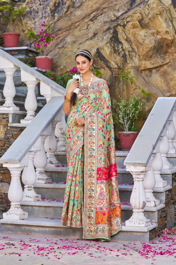 Pista_Cotton_Sarees_With_Blouse_Piece_For_Women