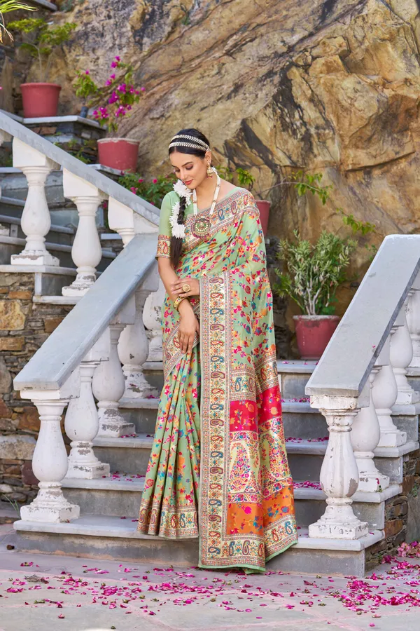 Pista_Cotton_Sarees_With_Blouse_Piece_For_Women