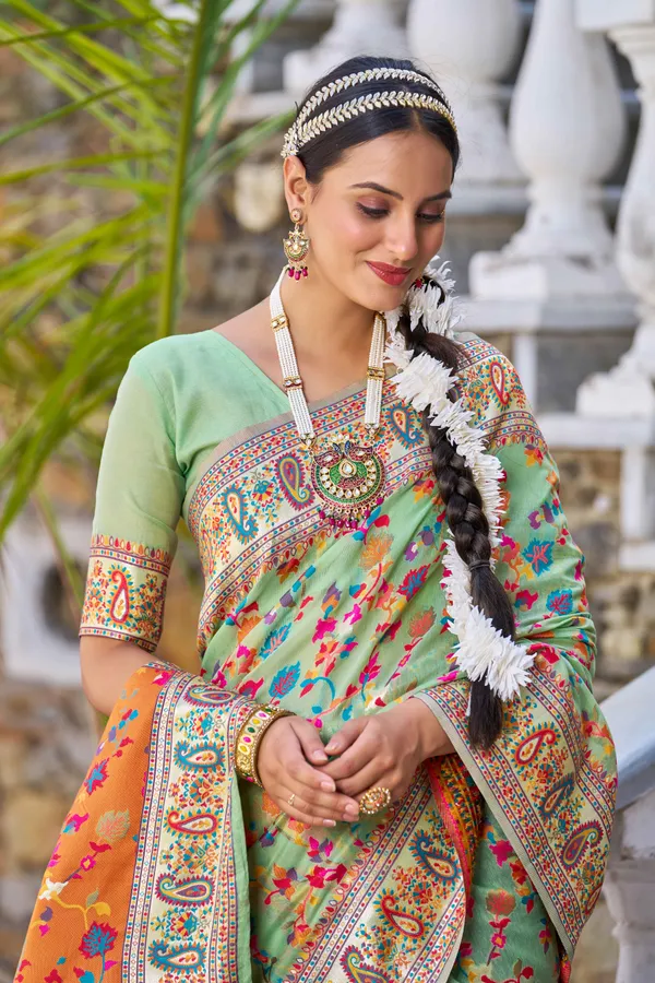 Pista_Cotton_Sarees_With_Blouse_Piece_For_Women