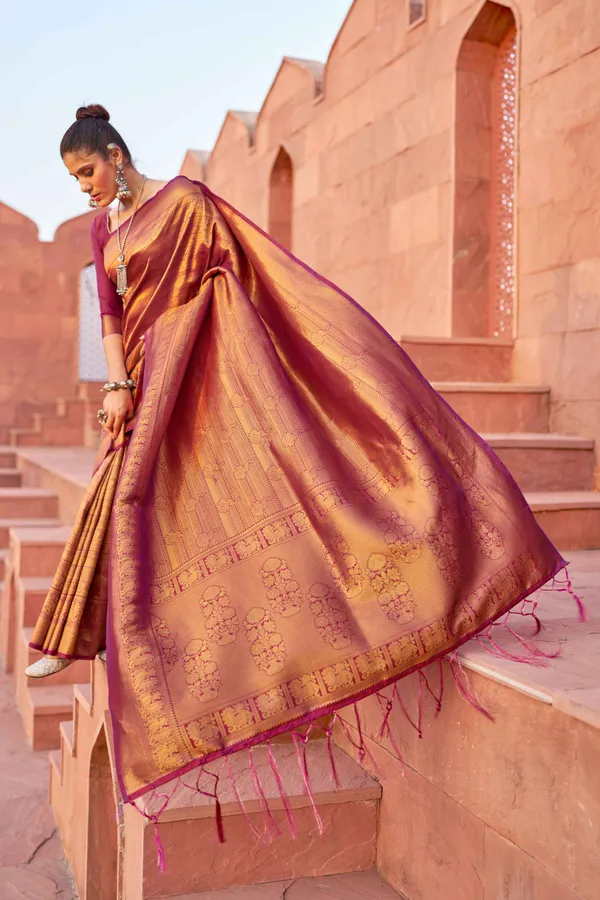 Purple_Silk_Sarees_With_Blouse_Piece_For_Women