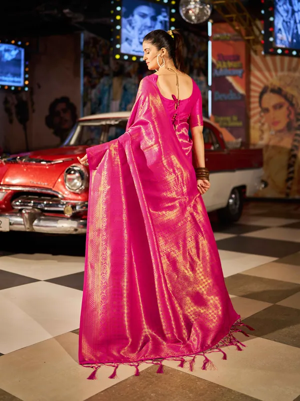 Pink_Silk_Sarees_With_Blouse_Piece_For_Women