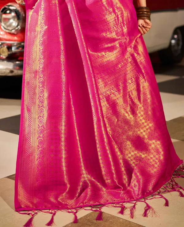 Pink_Silk_Sarees_With_Blouse_Piece_For_Women