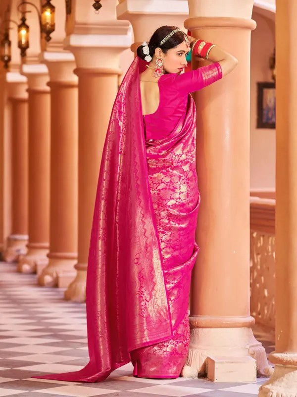 Pink_Silk_Sarees_With_Blouse_Piece_For_Women