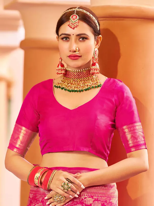 Pink_Silk_Sarees_With_Blouse_Piece_For_Women