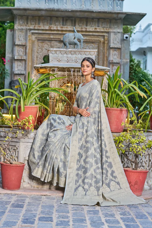 Grey_Cotton_Sarees_With_Blouse_Piece_For_Women