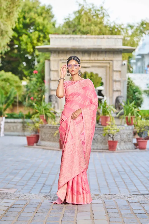 Pink_Cotton_Sarees_With_Blouse_Piece_For_Women