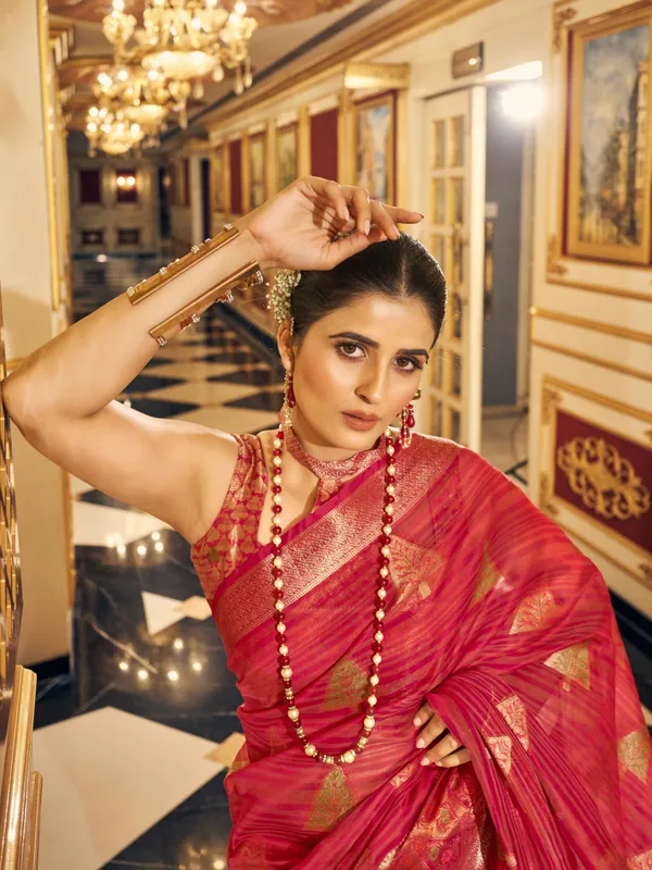Red_Organza_Sarees_With_Blouse_Piece_For_Women