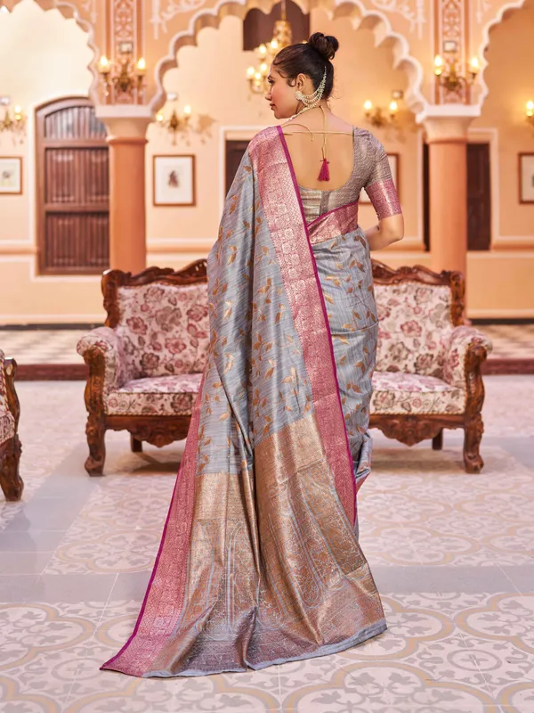 Grey_Cotton_Sarees_With_Blouse_Piece_For_Women