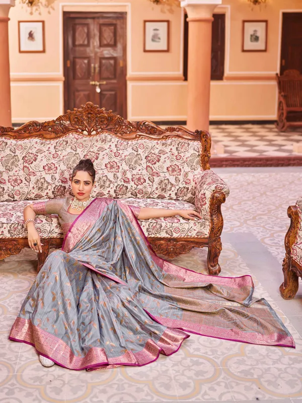 Grey_Cotton_Sarees_With_Blouse_Piece_For_Women