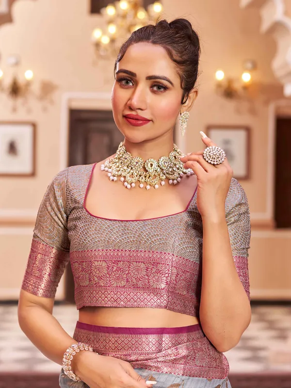 Grey_Cotton_Sarees_With_Blouse_Piece_For_Women