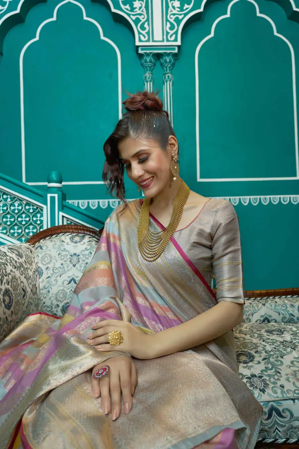Grey_Organza_Sarees_With_Blouse_Piece_For_Women