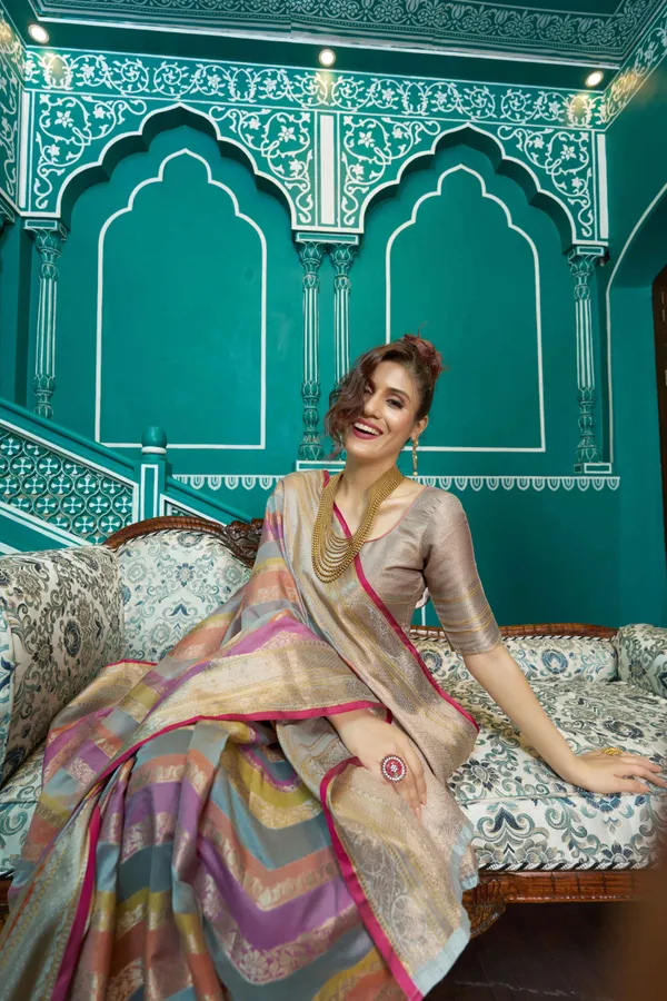 Grey_Organza_Sarees_With_Blouse_Piece_For_Women