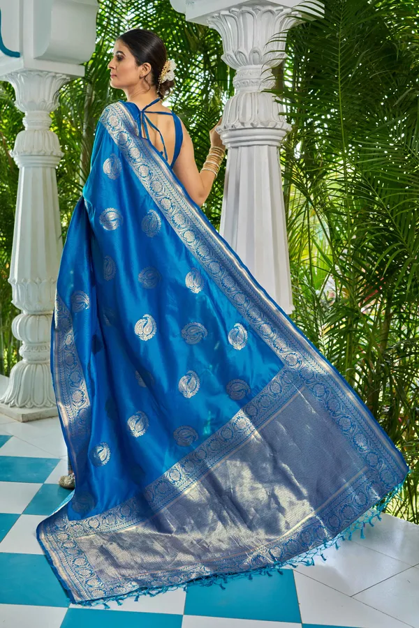 Blue_Cotton_Silk_Sarees_With_Blouse_Piece_For_Women