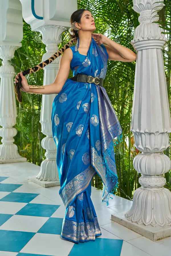Blue_Cotton_Silk_Sarees_With_Blouse_Piece_For_Women