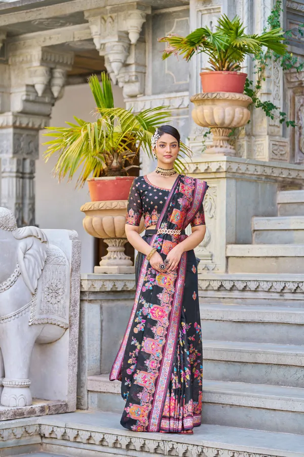 Black_Cotton_Sarees_With_Blouse_Piece_For_Women