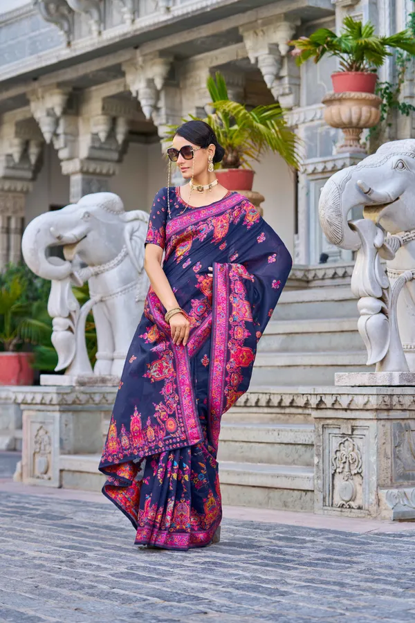 Blue_Cotton_Sarees_With_Blouse_Piece_For_Women