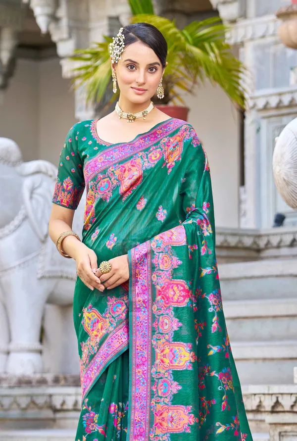 Green_Cotton_Sarees_With_Blouse_Piece_For_Women