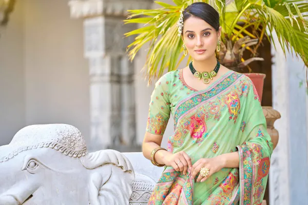 Pista_Cotton_Sarees_With_Blouse_Piece_For_Women