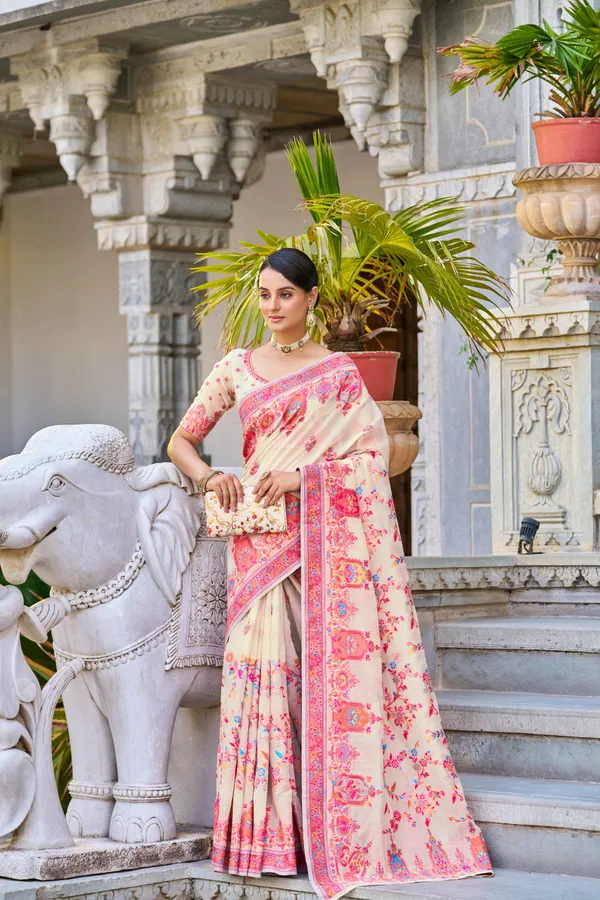 White_Cotton_Sarees_With_Blouse_Piece_For_Women