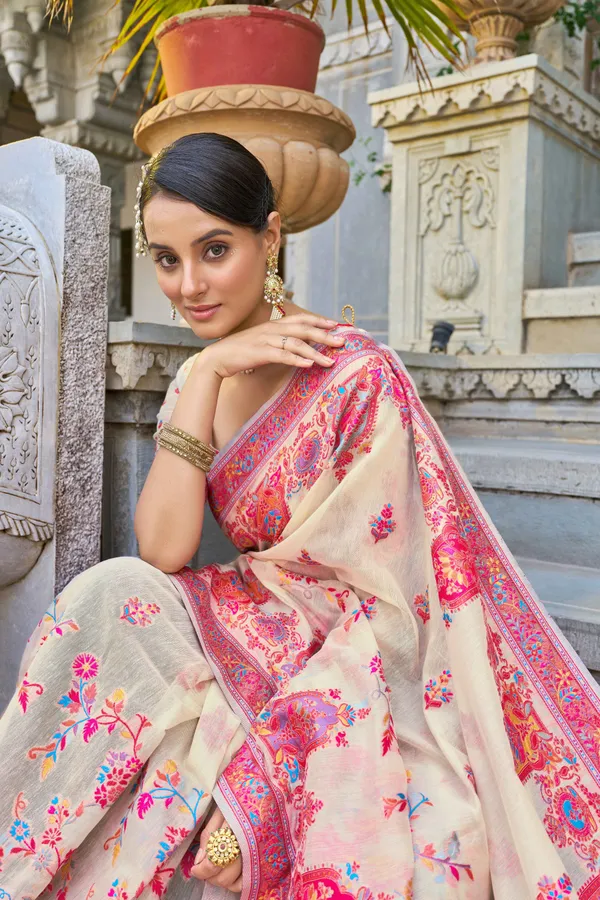 White_Cotton_Sarees_With_Blouse_Piece_For_Women
