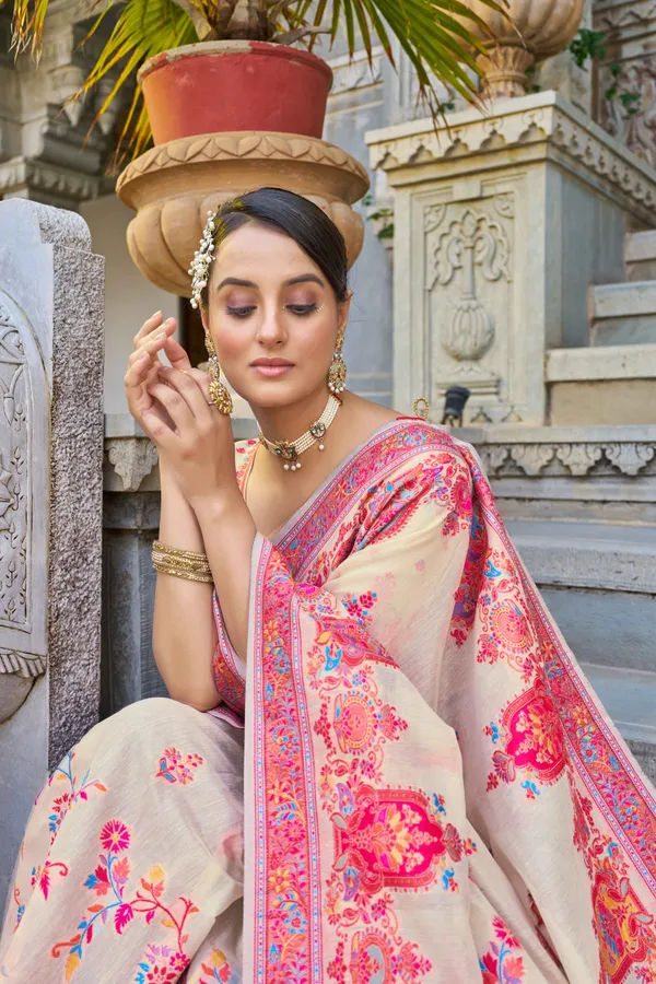 White_Cotton_Sarees_With_Blouse_Piece_For_Women