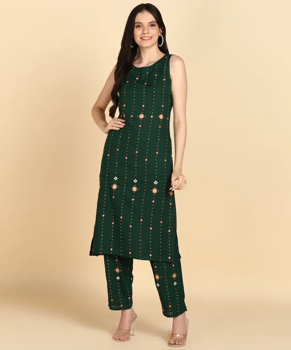 Green_Striped_Sleeveless_Rayon_Kurta_Pant_For_Women