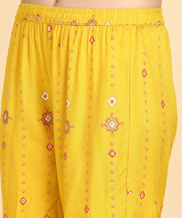 Yellow_Striped_Sleeveless_Rayon_Kurti_Pant_For_Women