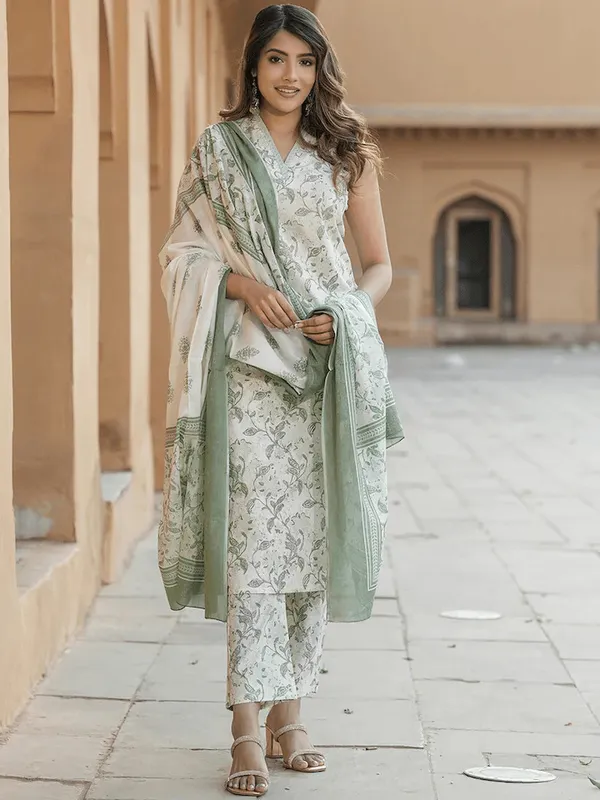 Green_Pure_Cotton_Sleeveless_Printed_Kurti_Pant_Dupatta_Set_For_Women