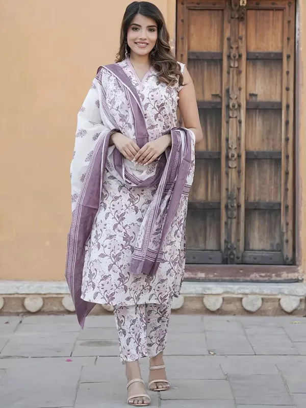 Purple_Sleeveless_Floral_Print_Mauve_Pure_Cotton_Kurti_Pant_Dupatta_Set_For_Women