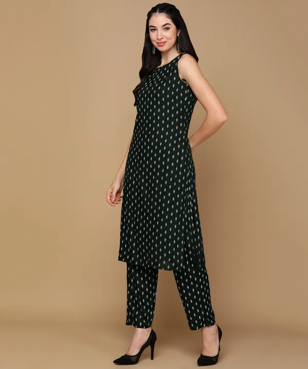 Green_Printed_Sleeveless_Rayon_Kurta_Pant_For_Women