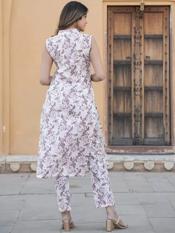 Purple_And_White_Printed_Pure_Cottonsleeveless_Kurta_Pant_Set_For_Women