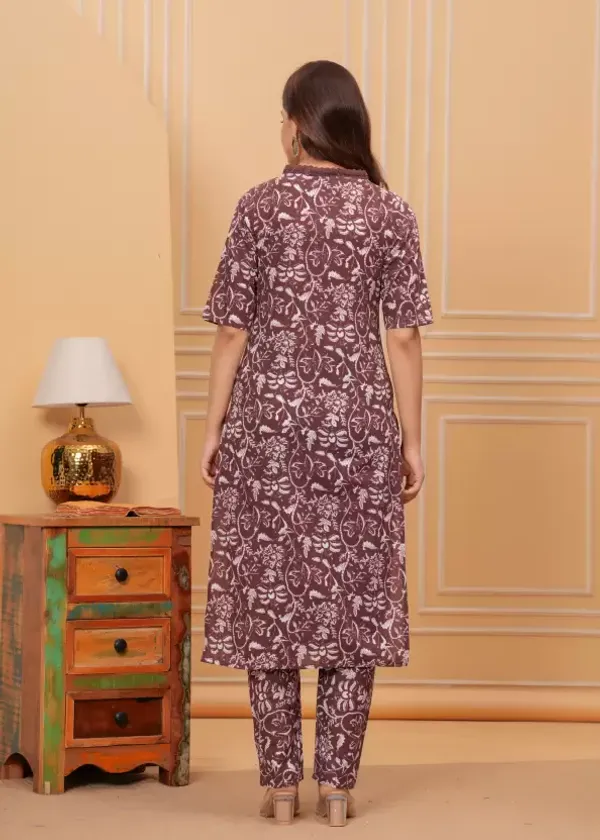 Brown_Casual_Wear_Women_Cotton_Kurta_Pant_Set_With_Dupatta