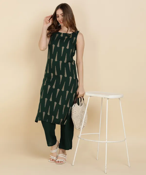 Green_Printed_Viscose_Rayon_Sleeveless_Kurti_Pant_Set_For_Women