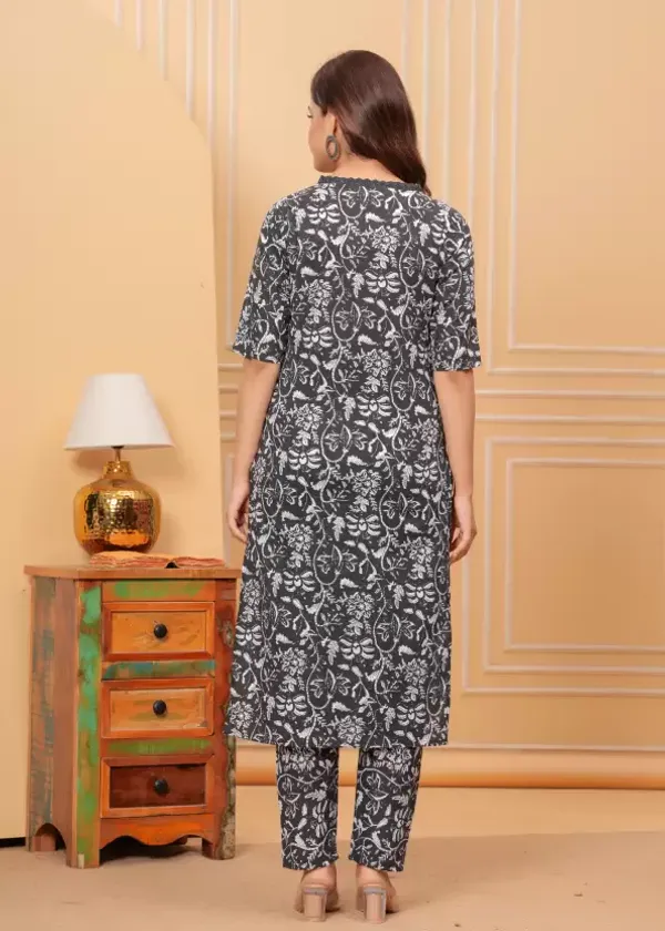 Black_Casual_Wear_Women_Cotton_Kurta_Pant_Set_With_Dupatta