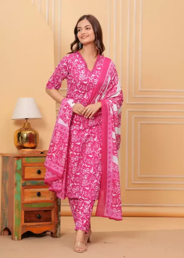 Pink_Casual_Wear_Women_Cotton_Kurta_Pant_Set_With_Dupatta