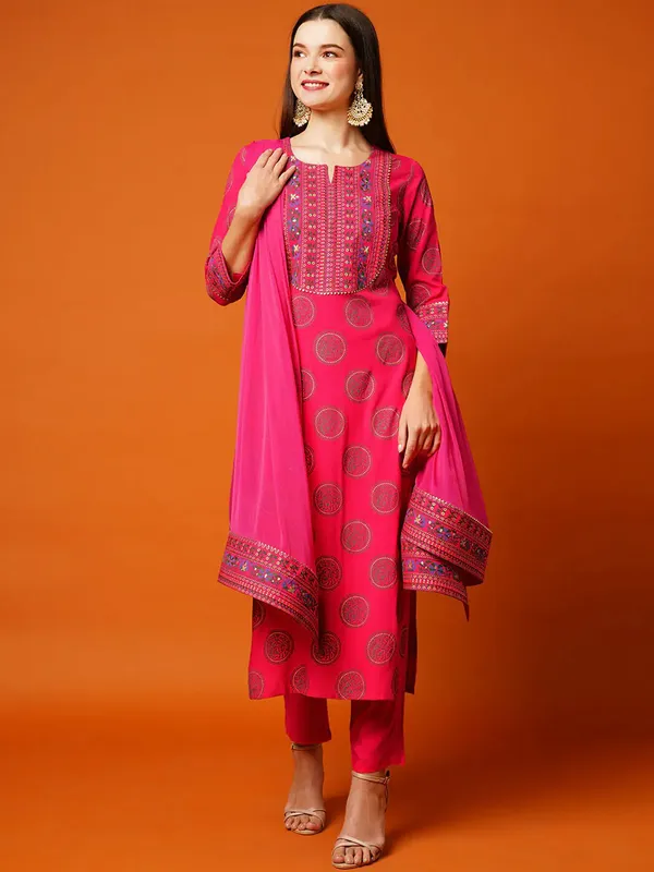 Pink_Kurta_Pant_Set_With_Dupatta_For_Women