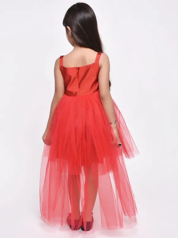 Partywear_dress_with_tail