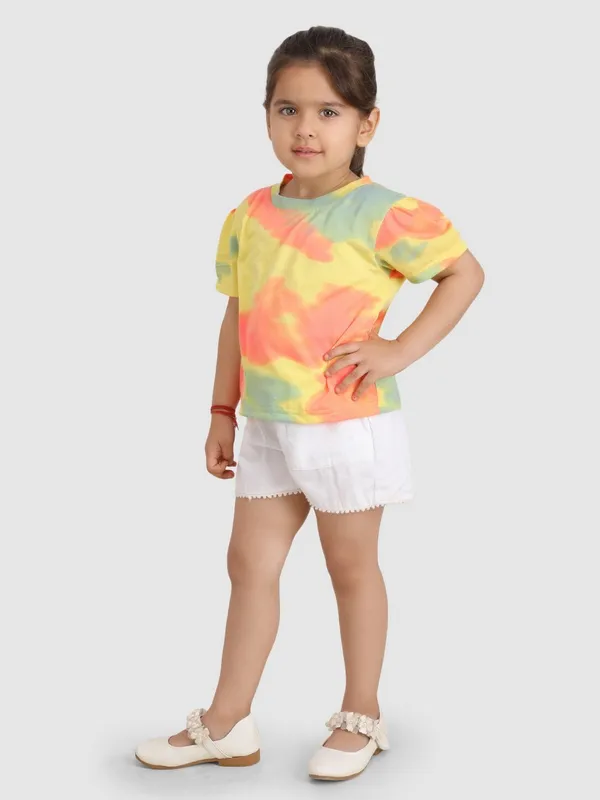 Yellow_Self_Design_Cotton_Blend_Regular_T_Shirt__For_Girls