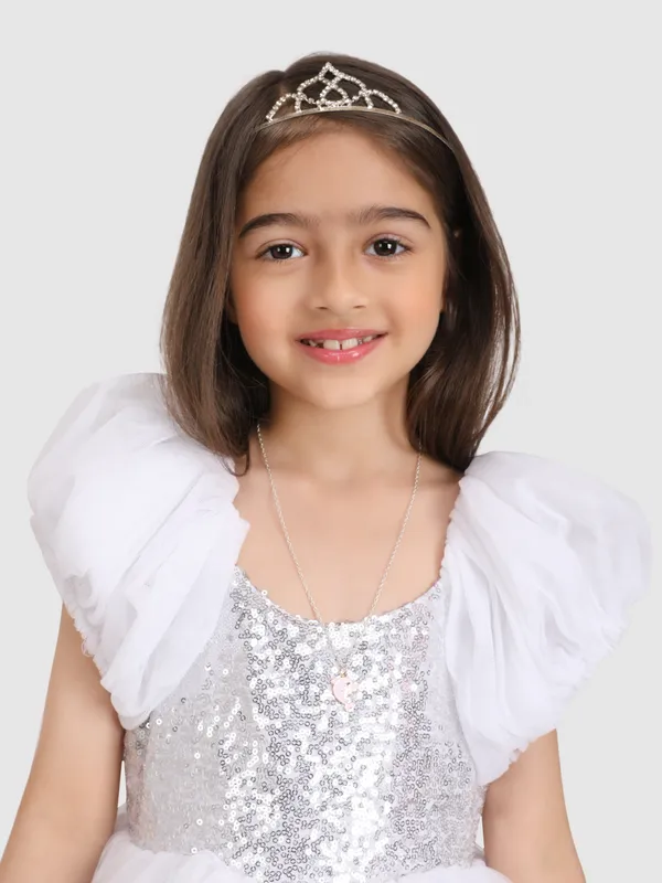 Jelly_Jones_White_Flared_Gown_with_sequence_embellishment