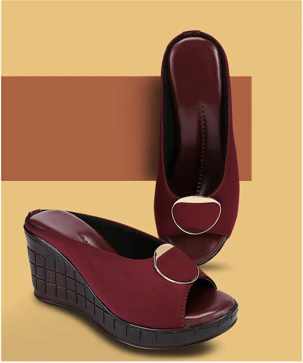 Cherry_Premium_Synthetic_Medium_Heel_Sandal_For_Women