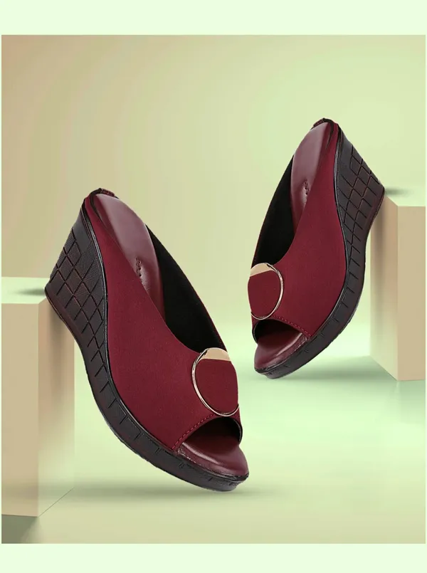 Cherry_Premium_Synthetic_Medium_Heel_Sandal_For_Women