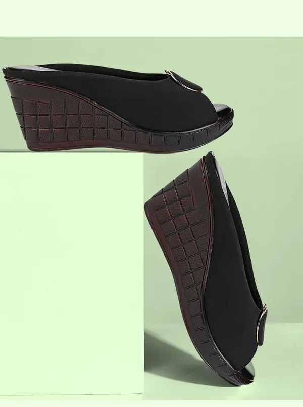 Black_Premium_Synthetic_Medium_Heel_Sandal_For_Women